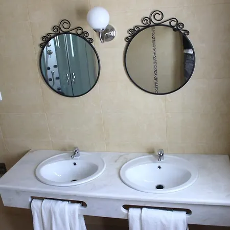 Casa Rural Maria Rosa *